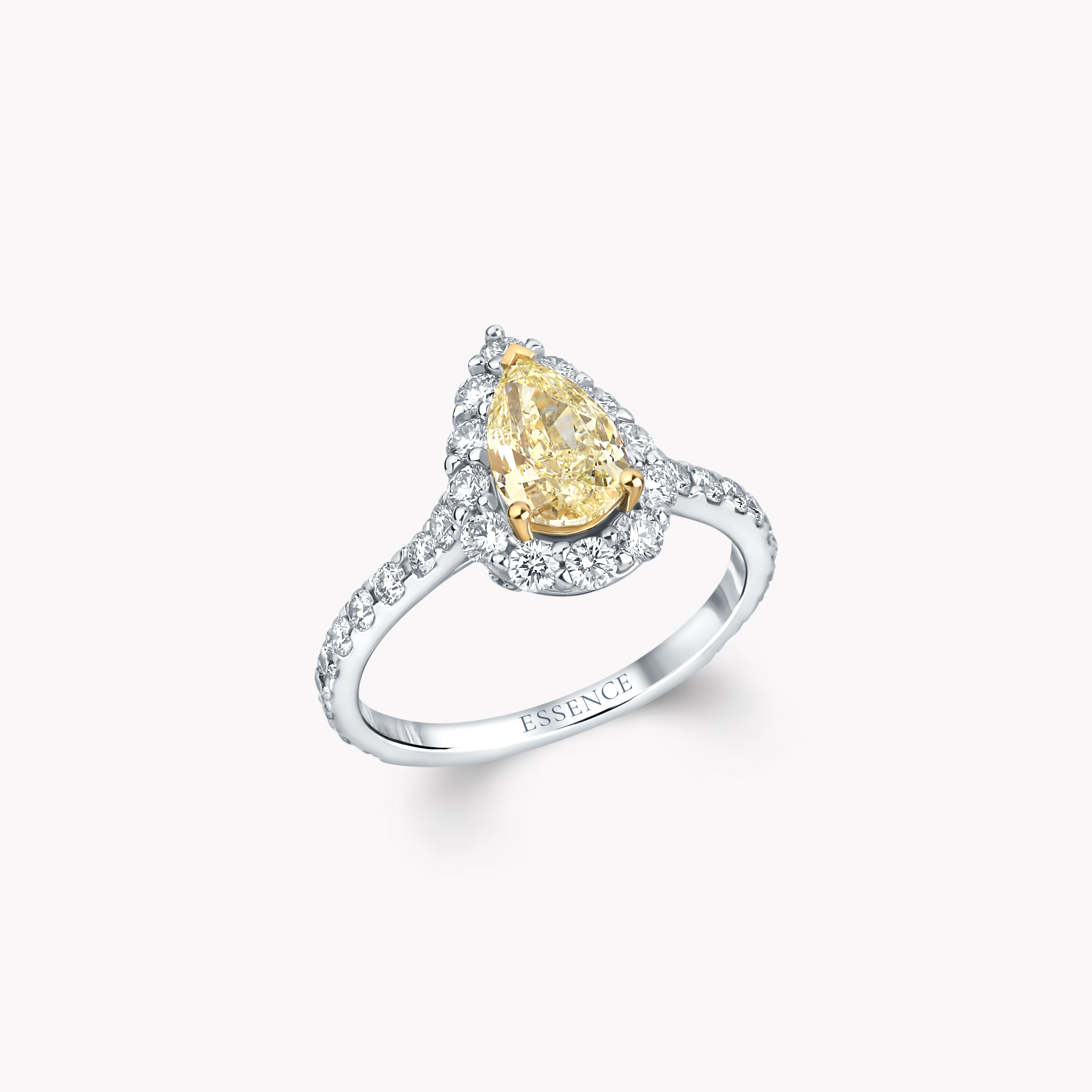 Каблучка з жовтим діамантом огранки груша LEGENDA