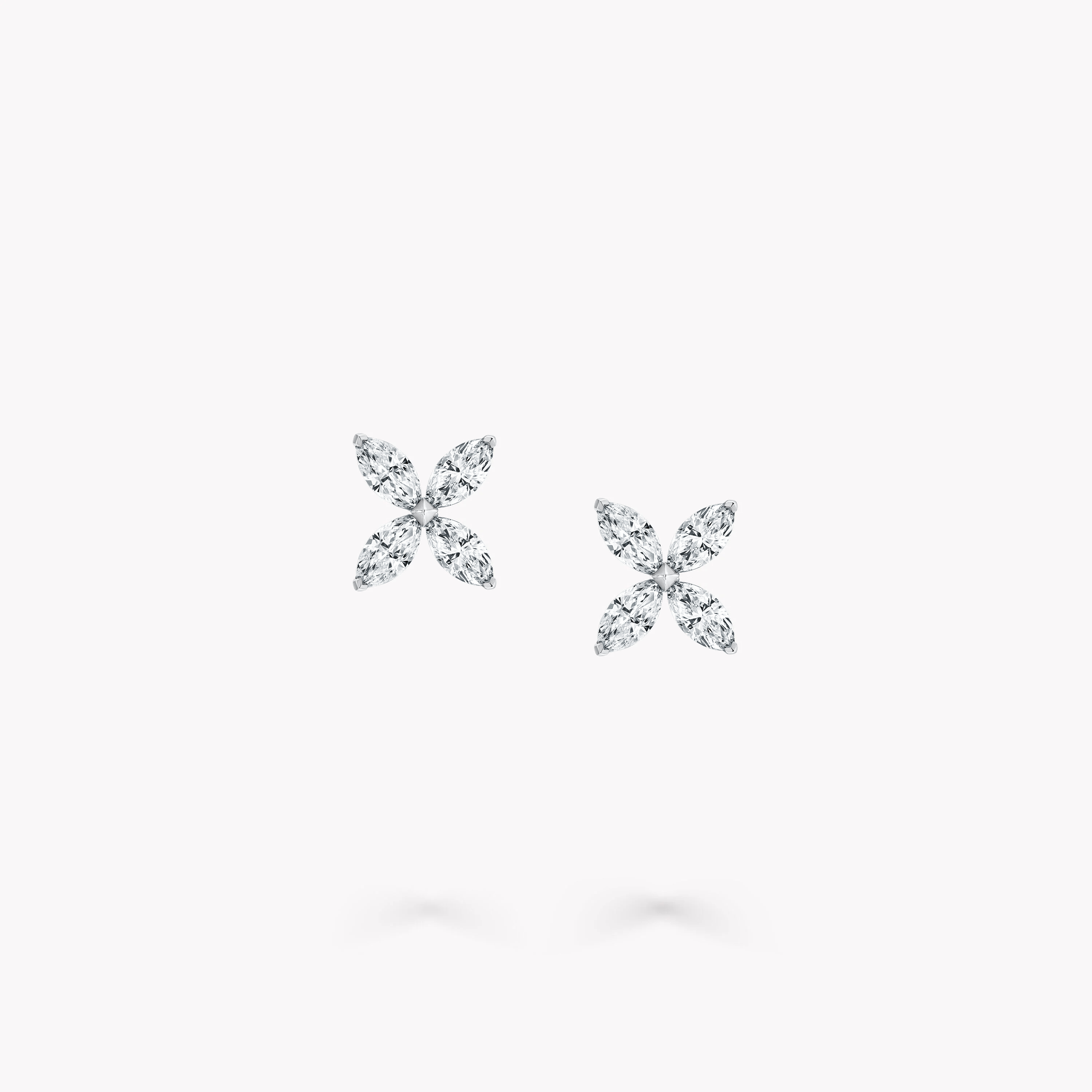 Сережки з білого золота з діамантами Маркіз Base