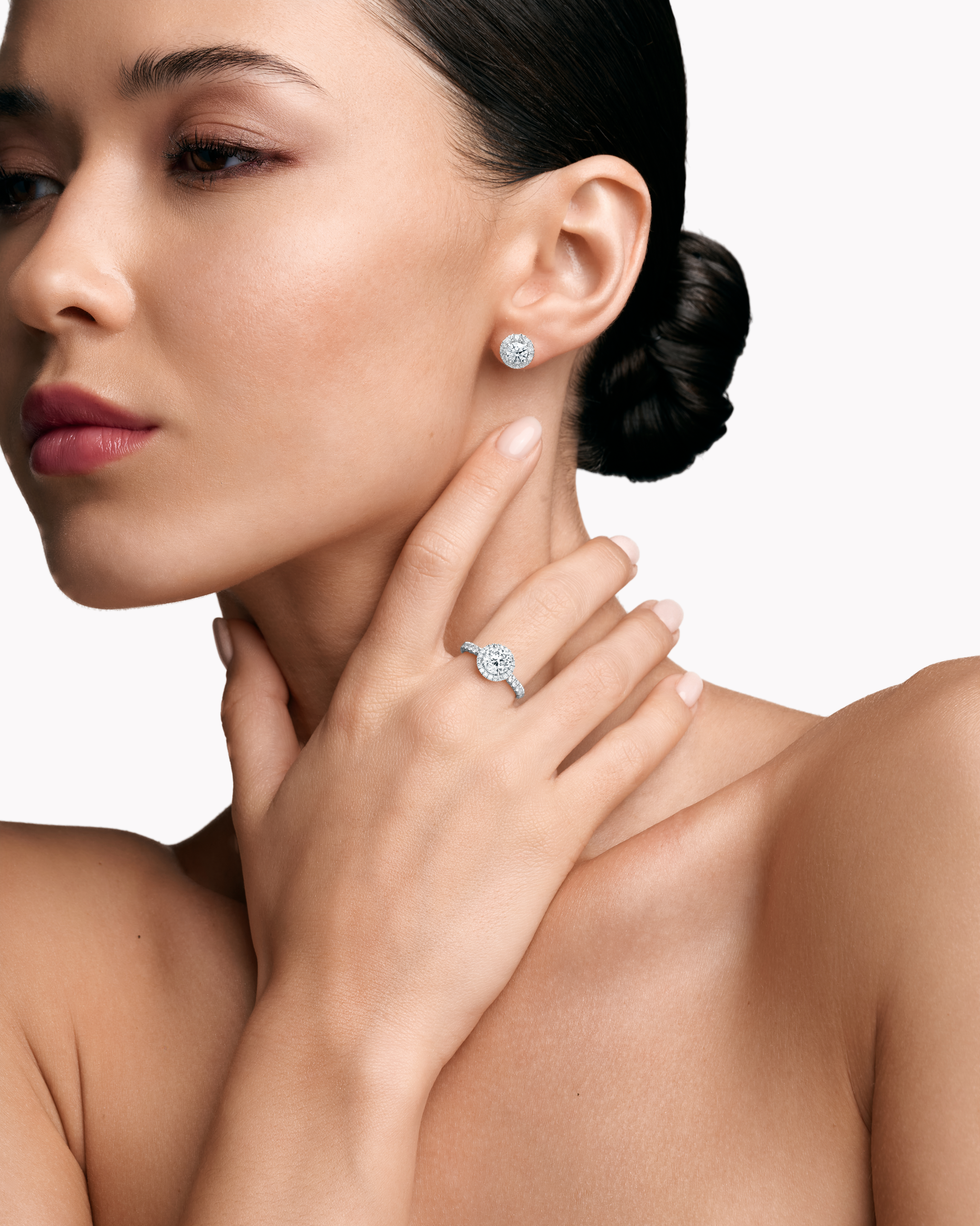 Каблучка з круглим діамантом Legenda